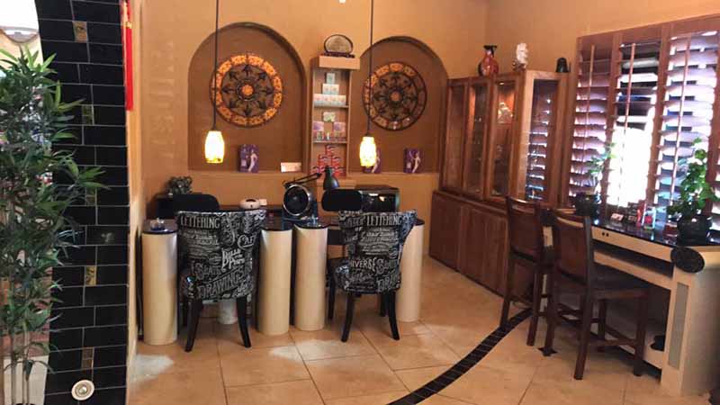 Tiệm Đông Khách Cần Gấp Thợ Nails In Gilbert AZ